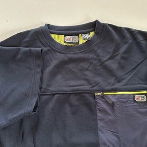 Fire fly shirt dry fit armpits & back with a zipper pocket size L